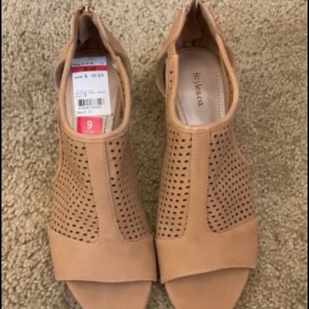 Women Style & Co shoes